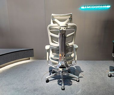 What Key Factors Should Not Be Ignored When Choosing an Office Chair Manufacturer?
