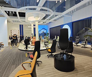 Why Are More Buyers Choosing to Visit Office Chair Factories at Trade Shows?